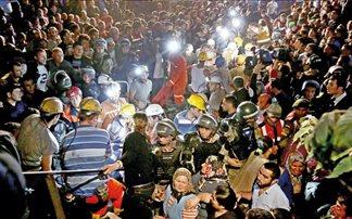 Θρήνος στην Τουρκία – Ανθρακωρυχείο έγινε τάφος για 201 ανθρώπους